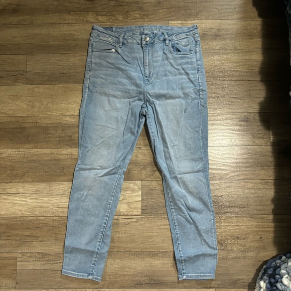 American Eagle Skinny Jeans - Picture 2 of 3